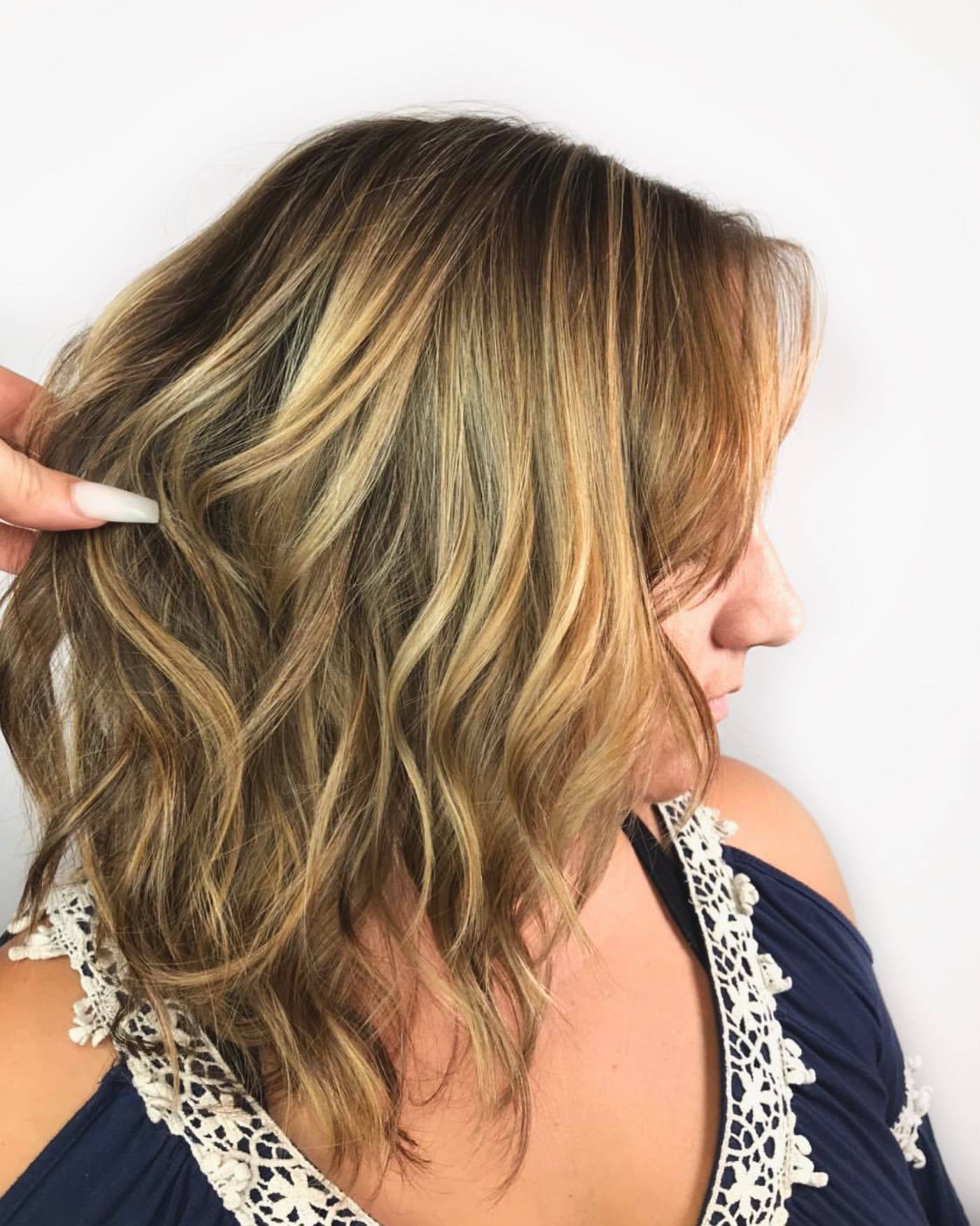 Fresh Highlights! ✨
•
Note: those are not my nails, can you tell? 😆
•
•
•
•
•
@hairbyjoannaallen 
@pureandcouture 
#destin
#destinflorida
#destinhair
#destinhairsalon
#destinsalon
#destinhairstylist
#destinhighlights
#florida
#emeraldcoast
#emeraldcoasthairstylist 
#highlights
#blondehighlights 
#hairstylist
#blondebabe