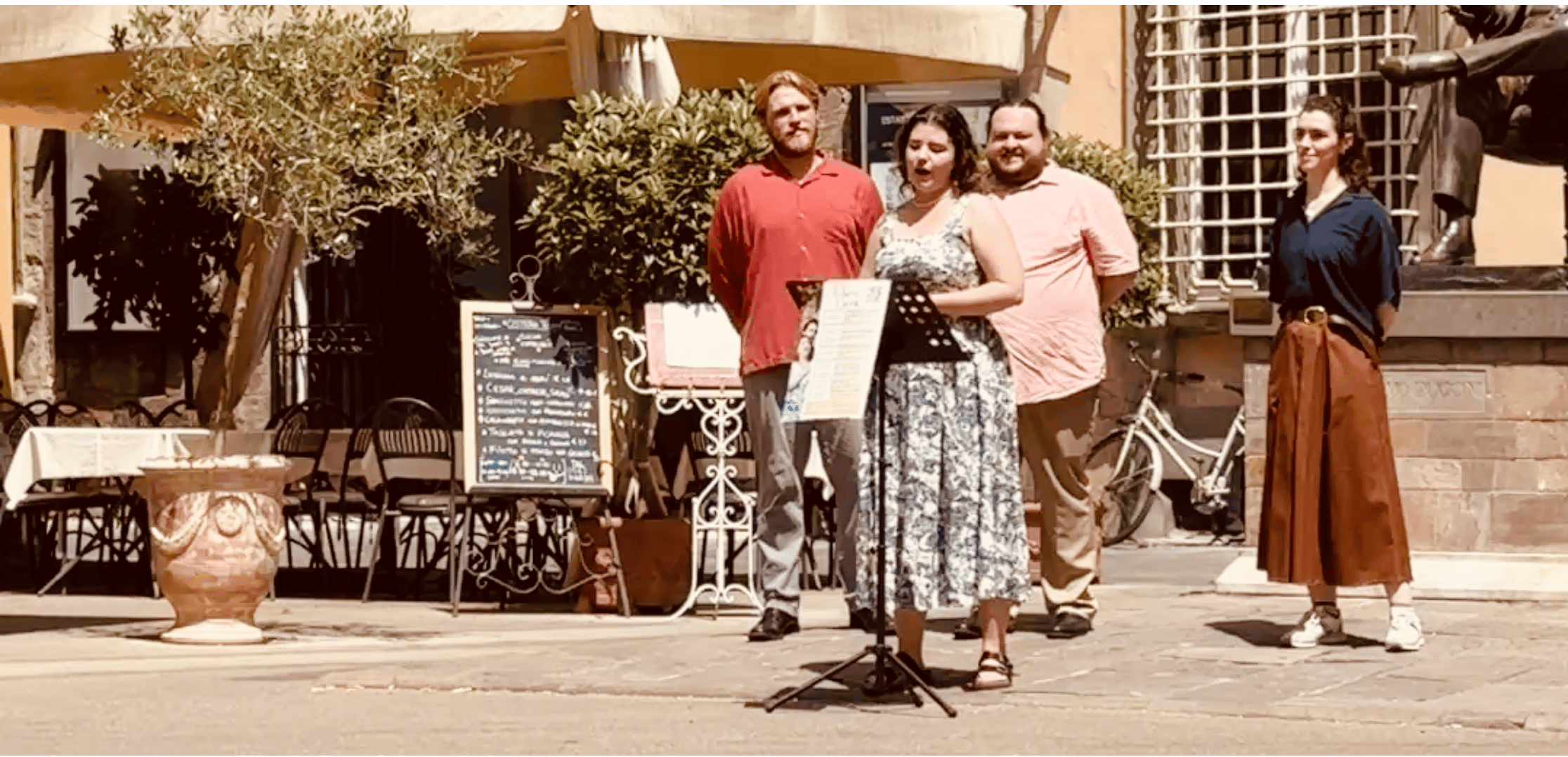 opera singers in Lucca italy