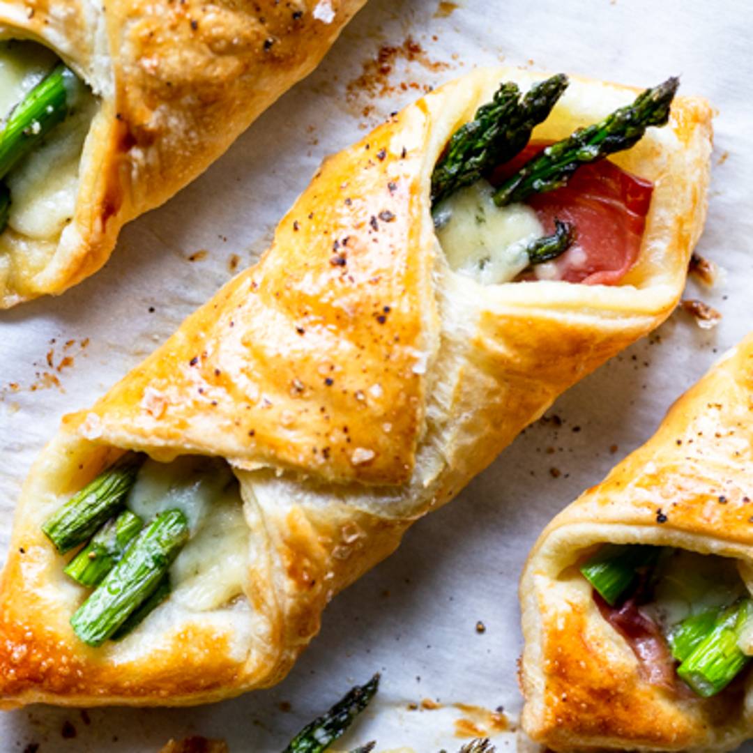 Asparagus Puff Pastry Bundles