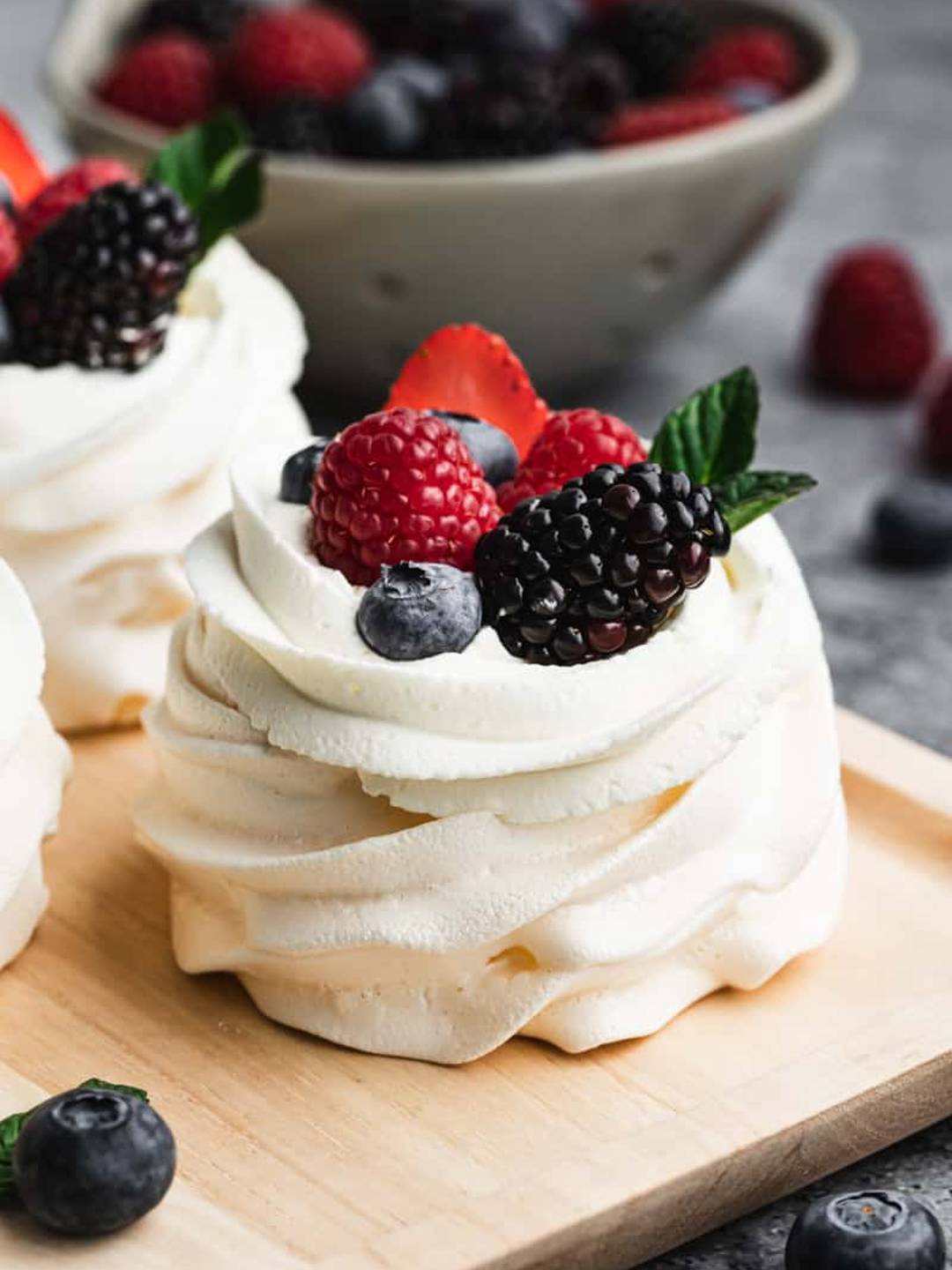 mini pavlova.