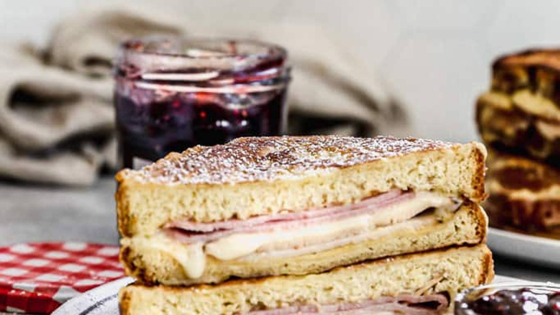 Monte Cristo Sandwich.