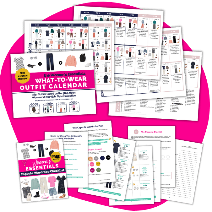 Get a Your Free Checklist of Women's Essentials & 30 Days of Outfit Ideas!