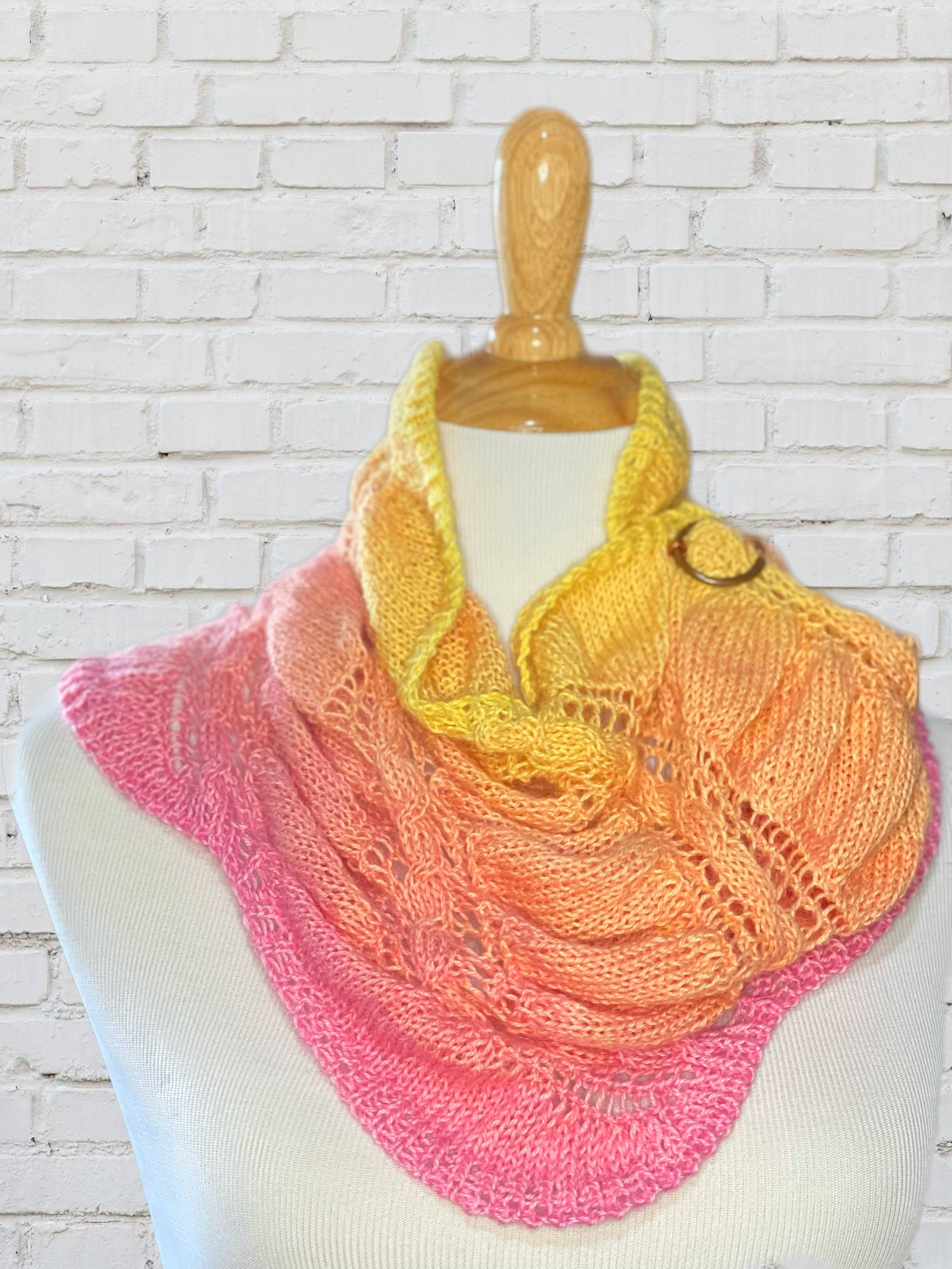 PINK LEMONADE COWL