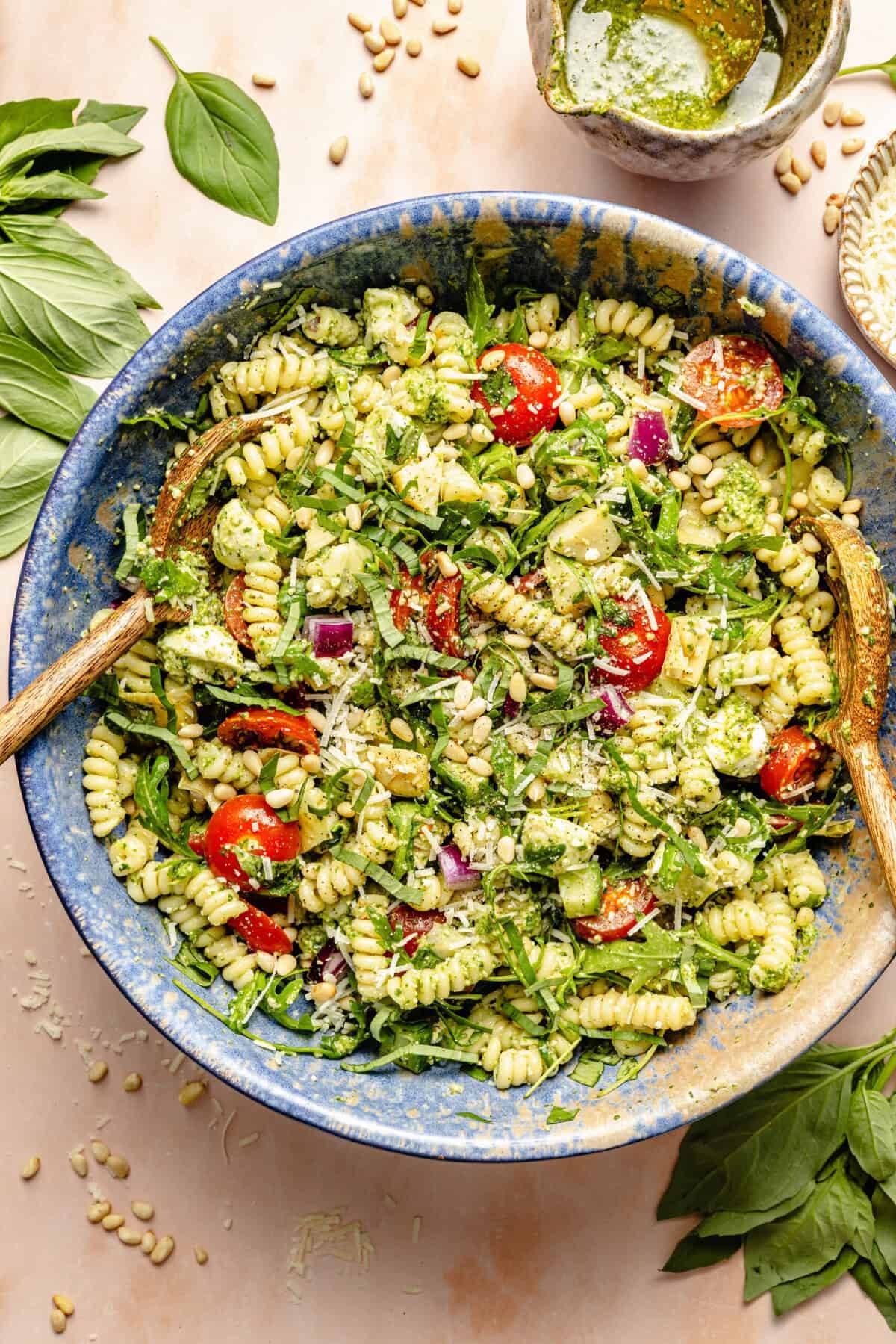 veggie loaded pesto pasta salad