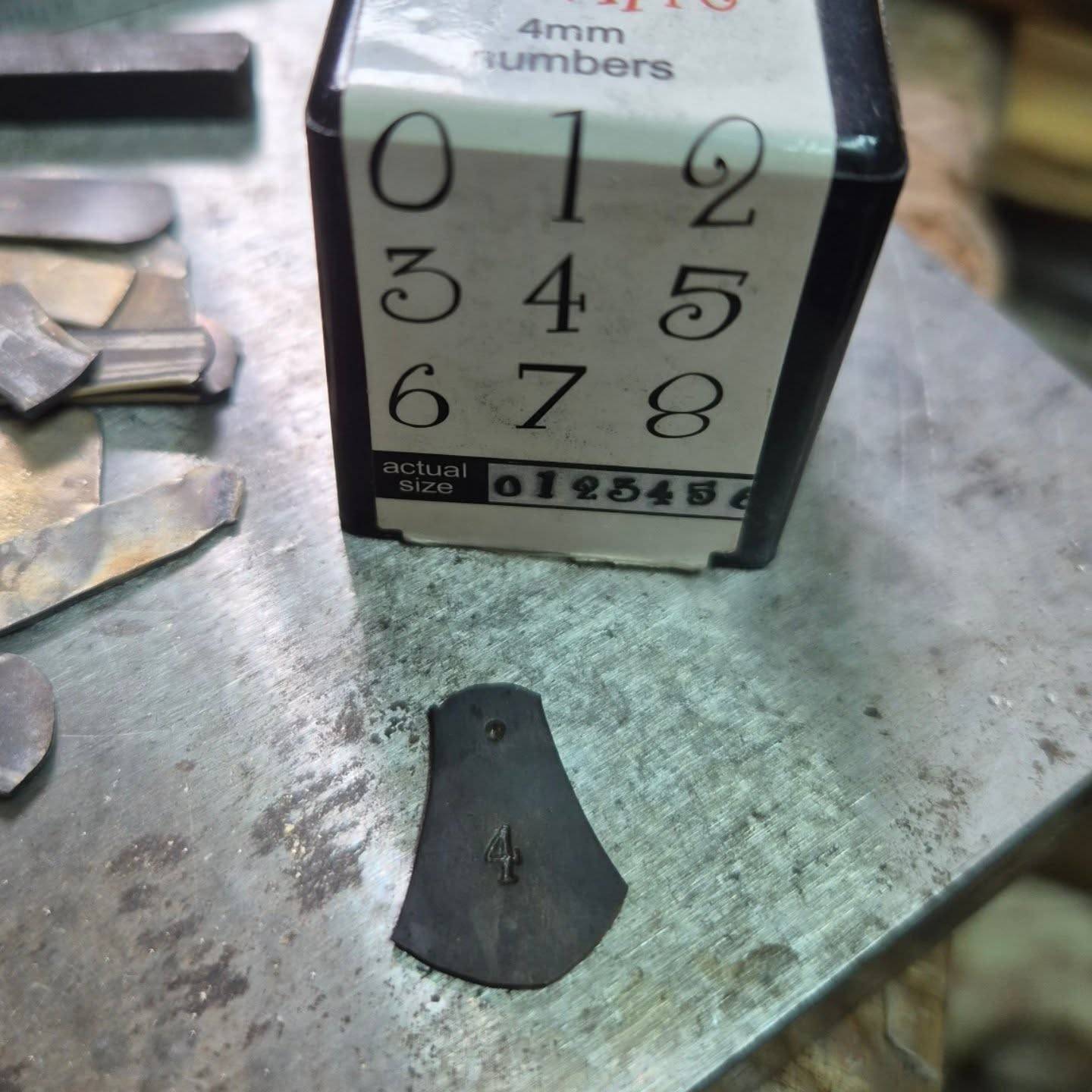 Knitters, a question for you 🧶

I’m busy making some needle markers and would love your input.

Which knitting needle size do you use the most?

3 mm
3.5 mm
4 mm
4.5 mm
5 mm
5.5 mm
6 mm
or something else?

Tell me in the comments. It will help me stamp markers that fit the needles you actually use.

#knittersofınstagram
#knittingaddict 
#iamaknitter 
#loveknitting 
#knittingsouthafrica