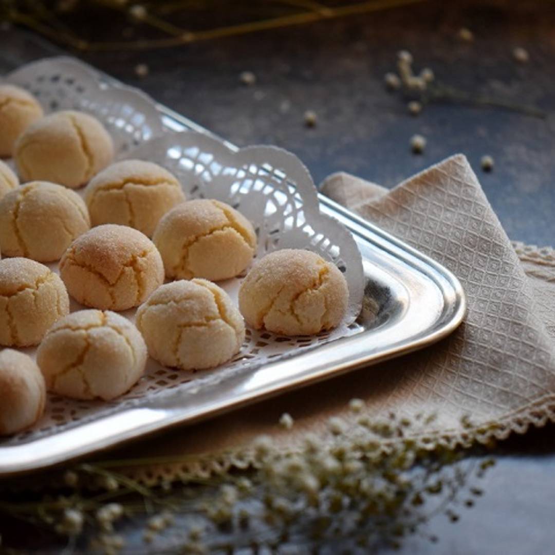 Amaretti cookies on a silver tray