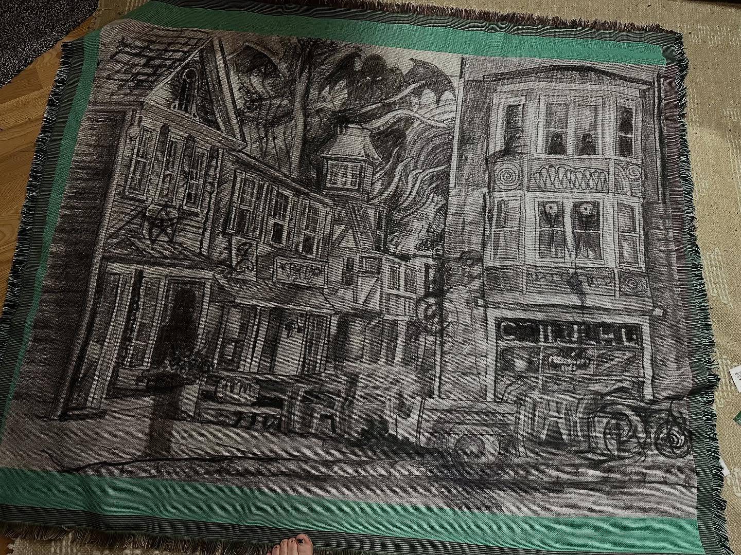 I really enjoy copying a style to blend in scary shit where there was none before - swipe to see the original hanging/blanket? thing before I Cthulhu-ized it. This cutey and a bunch of my lil guys are now at @casa_bizarro for your viewing and purchasing pleasure!