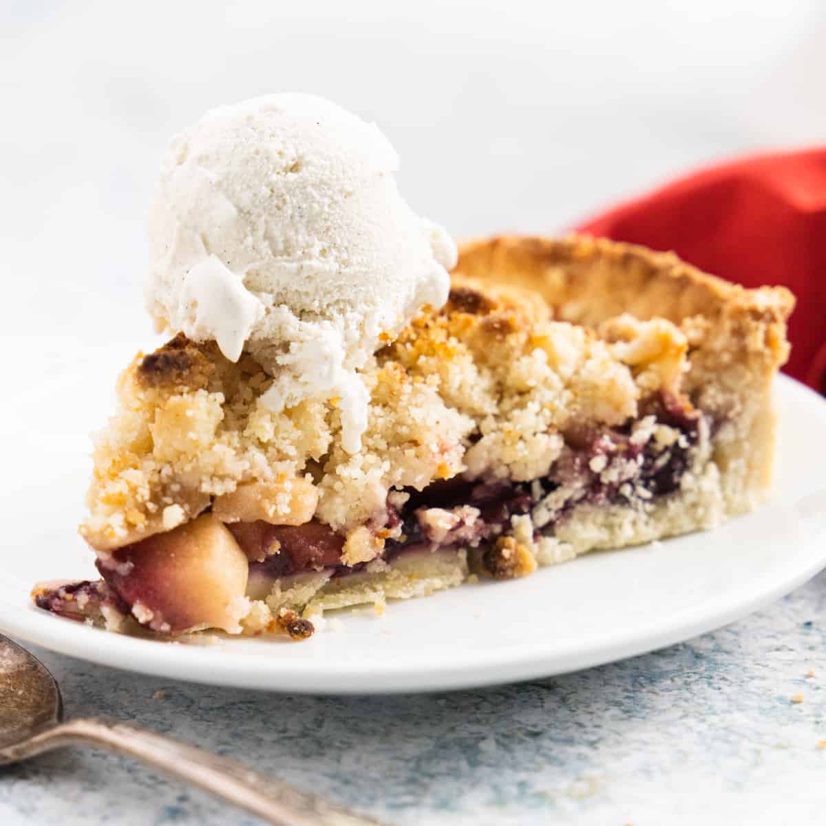 Apple Crumble Pie
