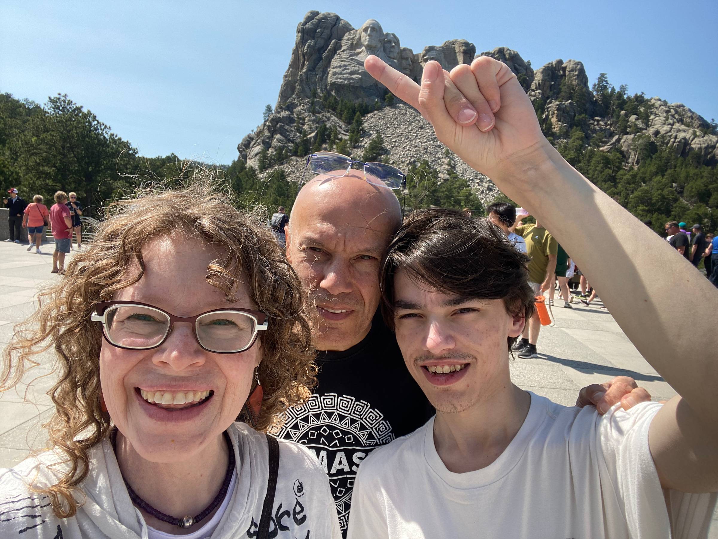 Lil' Red & The Rooster with Jules at Mount Rushmore.