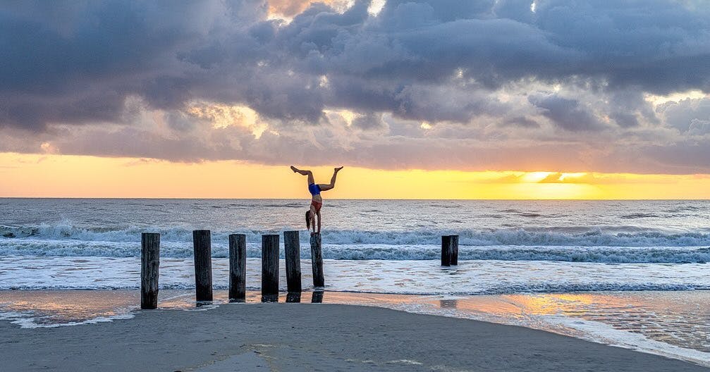 Forever and Always Happiest Upside Down + By Water ☺️🌊🤸

“Where have you been? Why aren’t you posting as much? You aren’t making stories very often anymore, are you okay? Why so many old posts?”

I’ve gotten the NICEST messages from friends checking in on me! I can’t tell you how much I appreciate this community and the connections I’ve created. 

Nothing is wrong! I’m simply in an insane season of life that has me overhauling my two business while  planning a wedding and a house remodel and trying get back to some level of consistent training after my ankle injury 🤪

We are 10 DAYS away from wedding day!!! I am so stinking excited - EEEEK