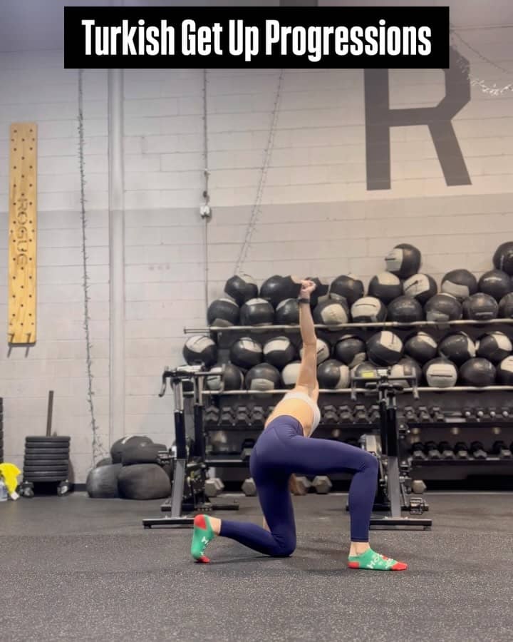 Turkish Get Up Progressions 🙌💪

These are one of my FAVORITE exercises because they offer so many stability, mobility, balance, and strengthening benefits! 

Part to Whole Progressions 🤗
- Turkish Sit Ups
- Hip Lifts 
- Kneeling Thread Throughs
- Half Turkish Sit Up

Key Points ‼️
- Make sure your gaze stays on the weight the entire time! 
- The same hand that is in the air will be the foot that is planted 
- Keep arm fully extended overhead and push “up” against the weight throughout
- Try and move slowly with control 
- Break these into parts and learn them unweighted to start 
- Make sure to train on both sides 

#turkishgetup #turkishgetups