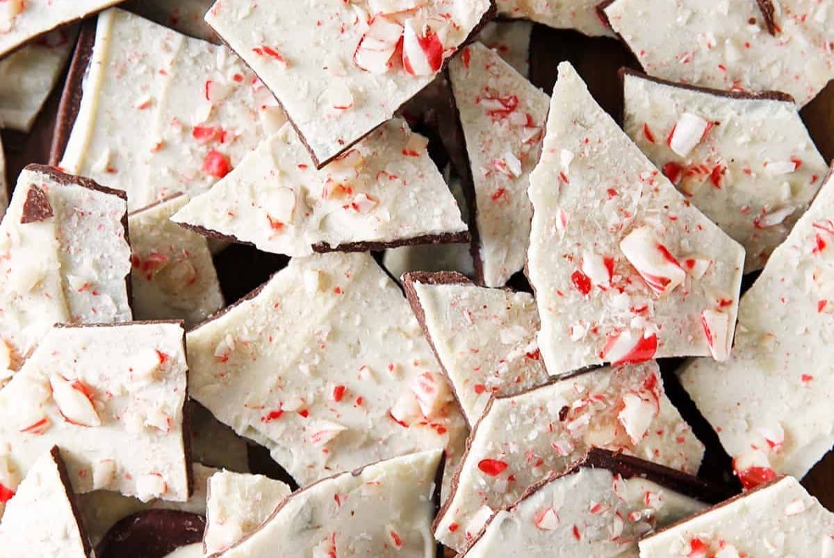 Easy Peppermint Bark