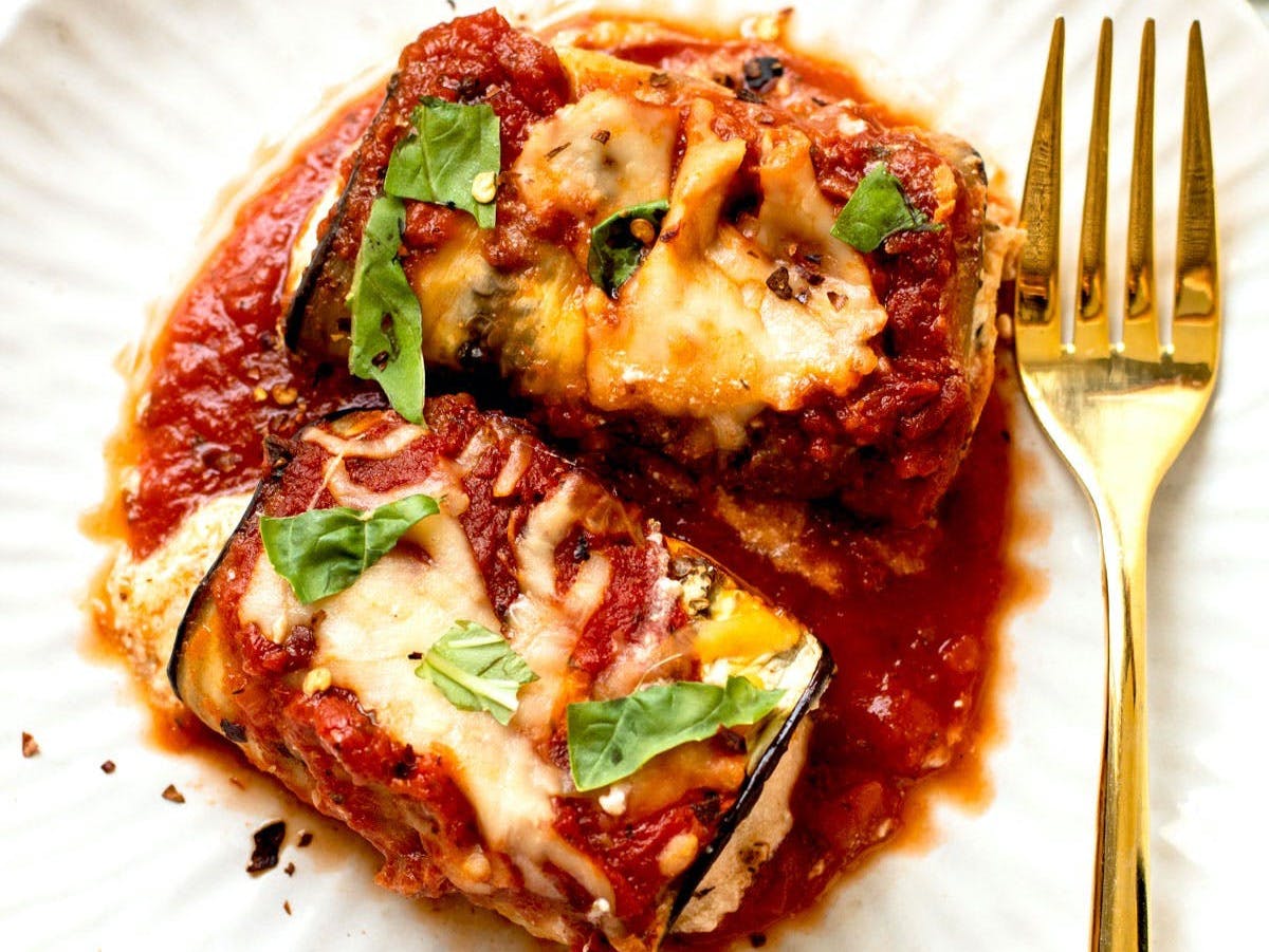 https://lexiscleankitchen.com/eggplant-lasagna-rollatini/