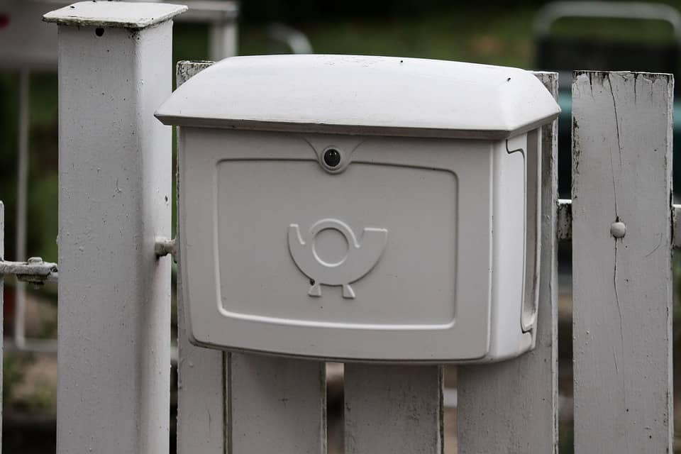 Mail box