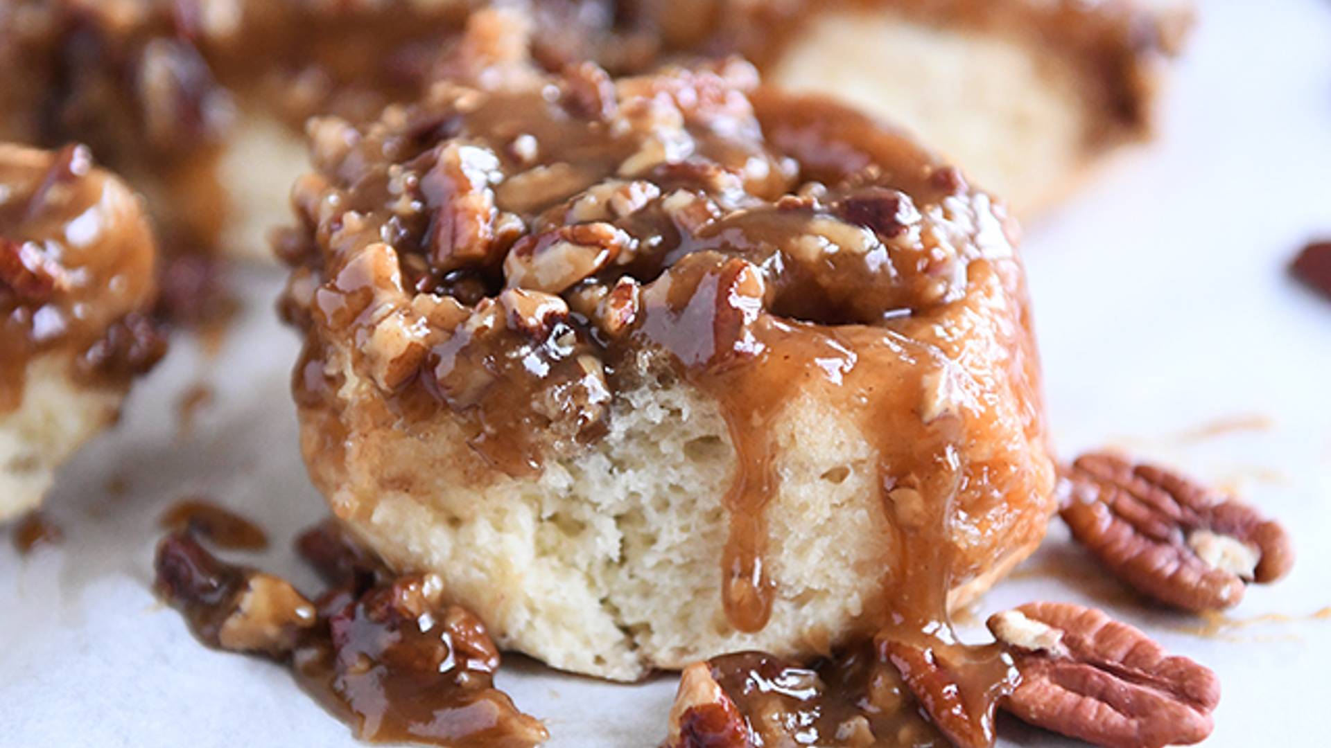 Caramel pecan sticky buns