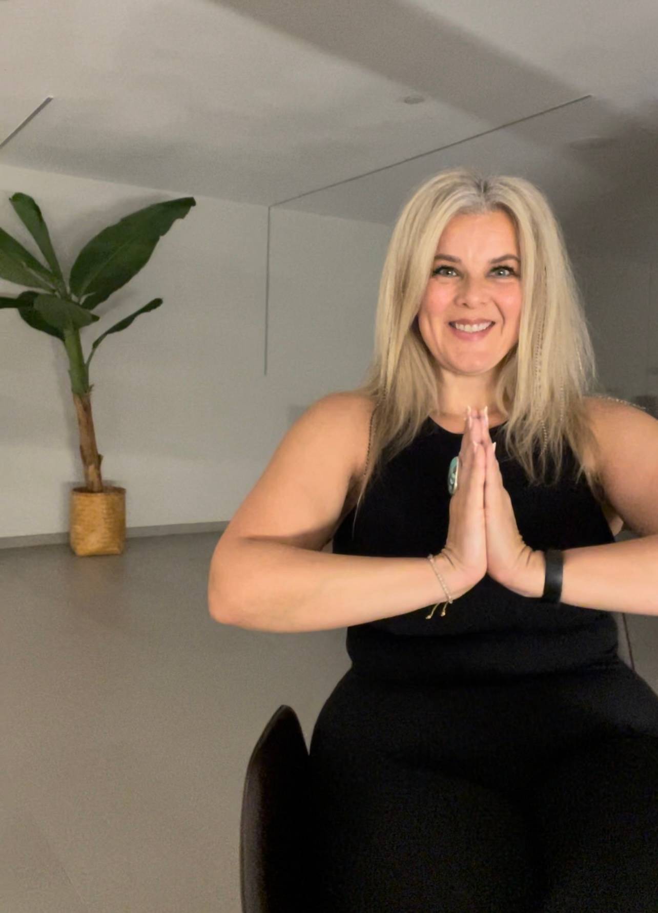 Nadine Hill, Founder of Glow Within Method  & deep rest practitioner