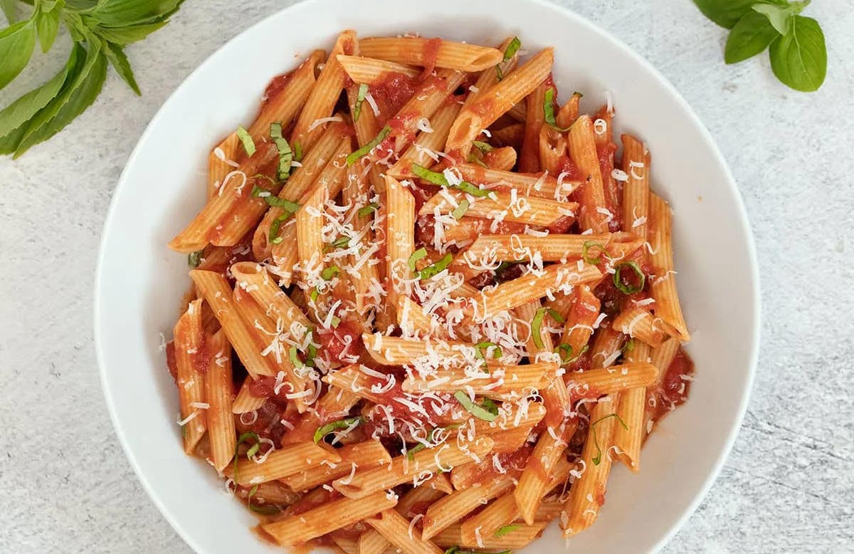 Easy Penne Pomodoro (Less Than 30 Minutes!)