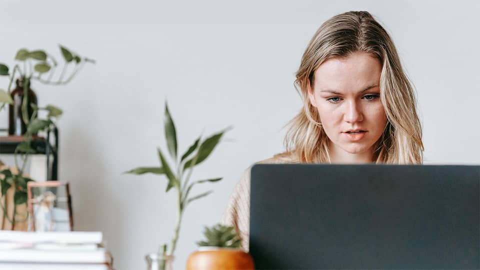 how to sell digital products