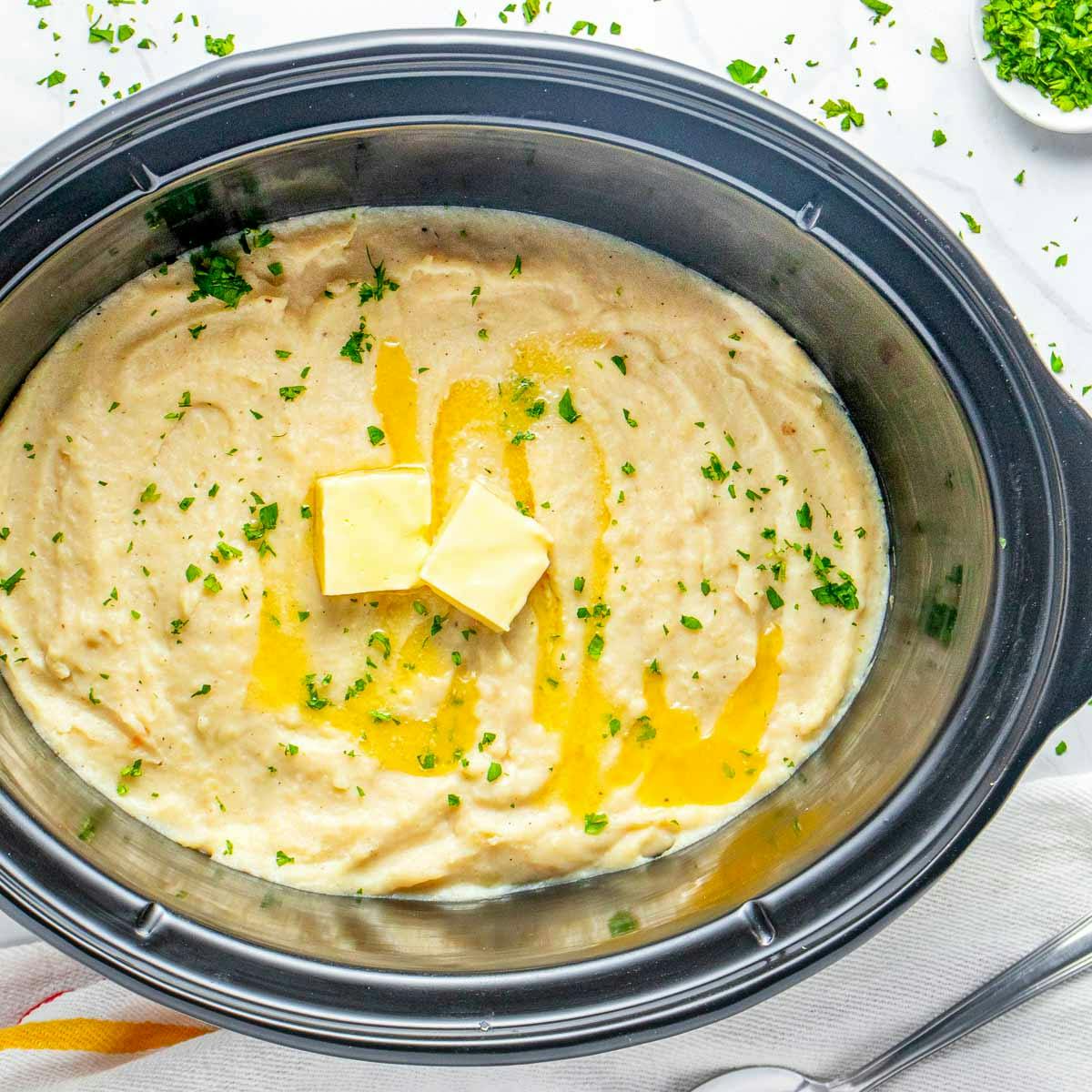 Crock pot mashed potatoes in slow cooker.