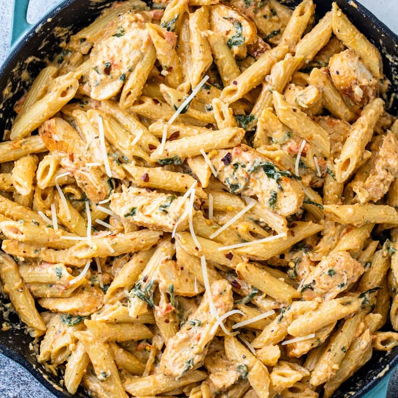 Creamy Garlic Chicken Pasta