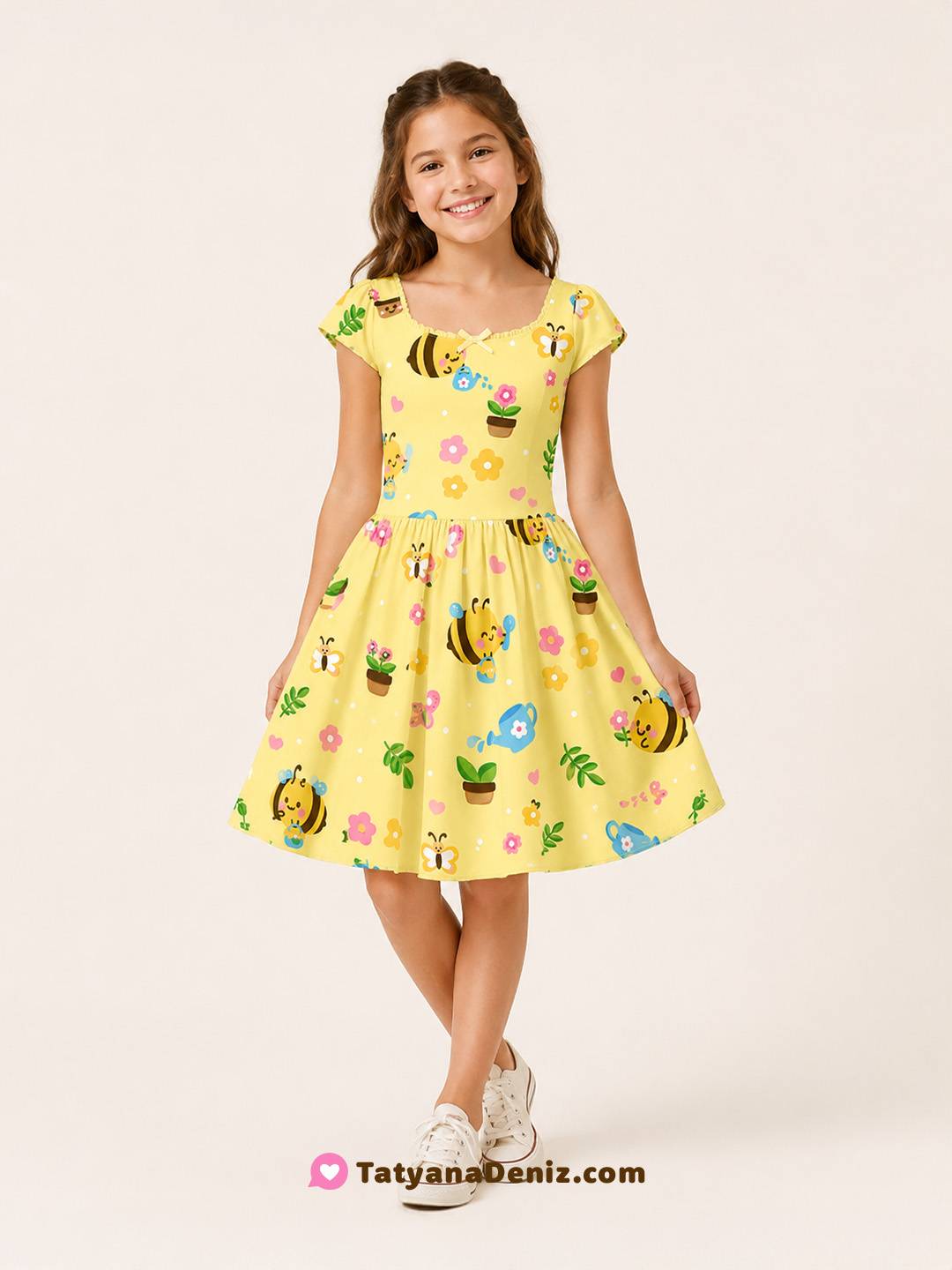Kawaii bees pattern by Tatyana Deniz
