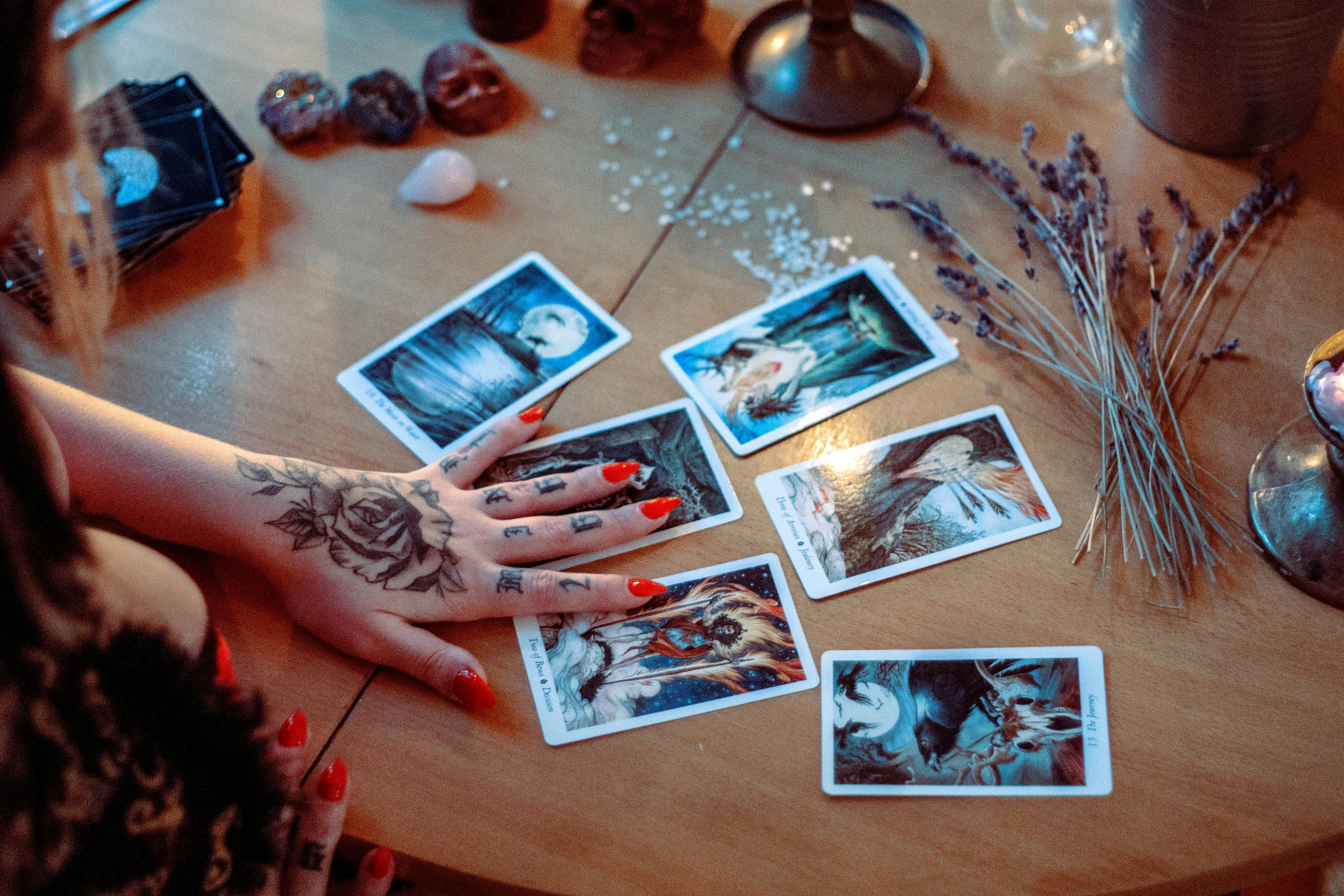 Intuitive Planning with Tarot