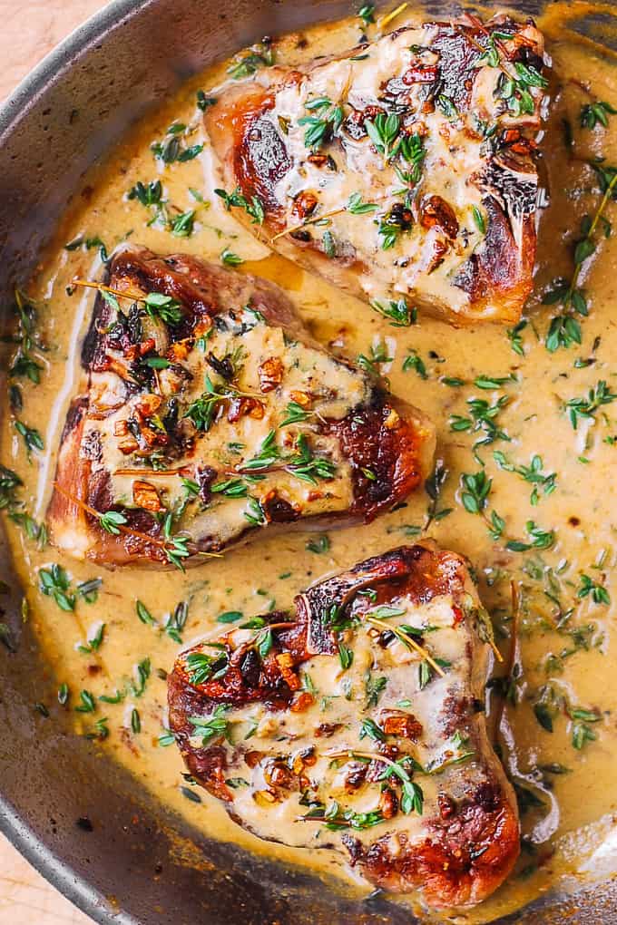 Lamb Chops with Creamy Mustard-Thyme Sauce