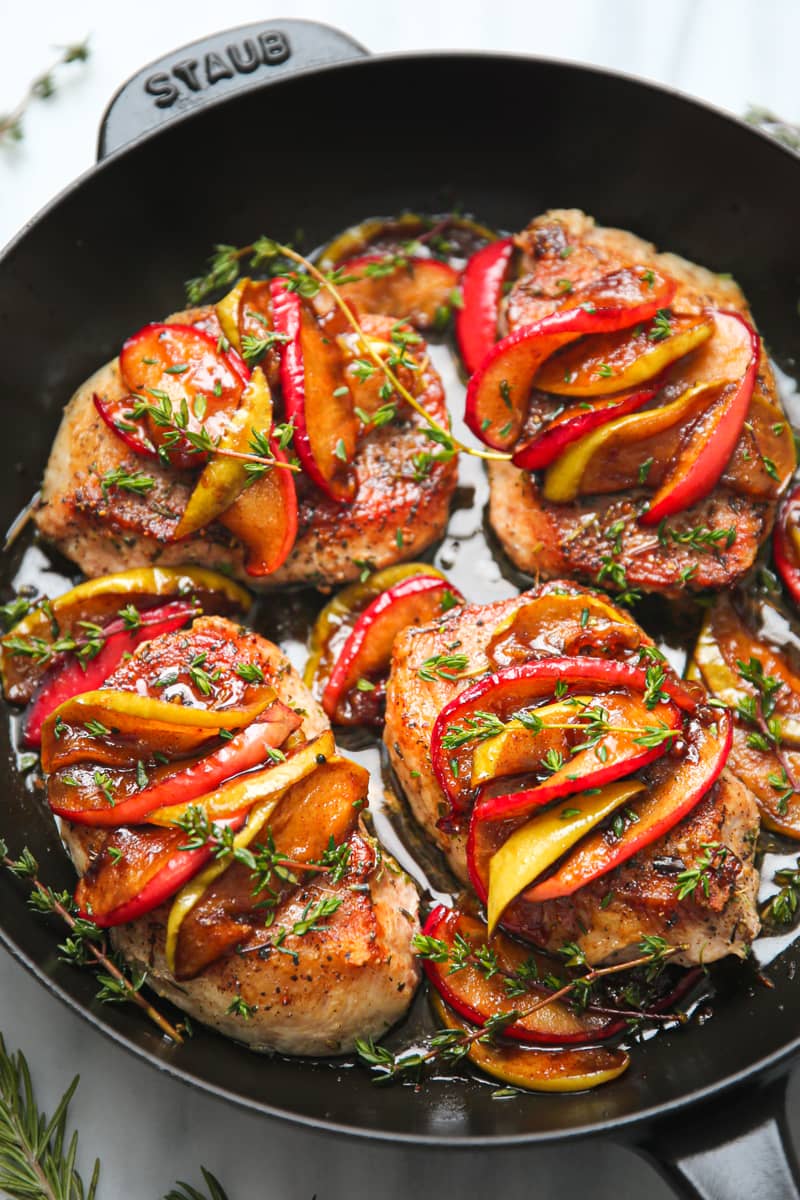 Pan-Seared Pork Chops with Caramelized Apples