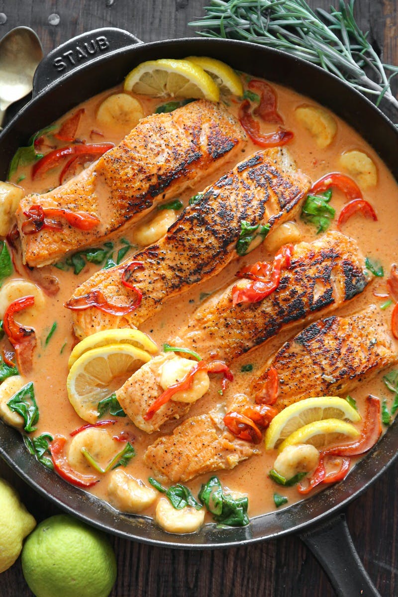Thai Coconut Curry Salmon with Spinach and Bell Peppers