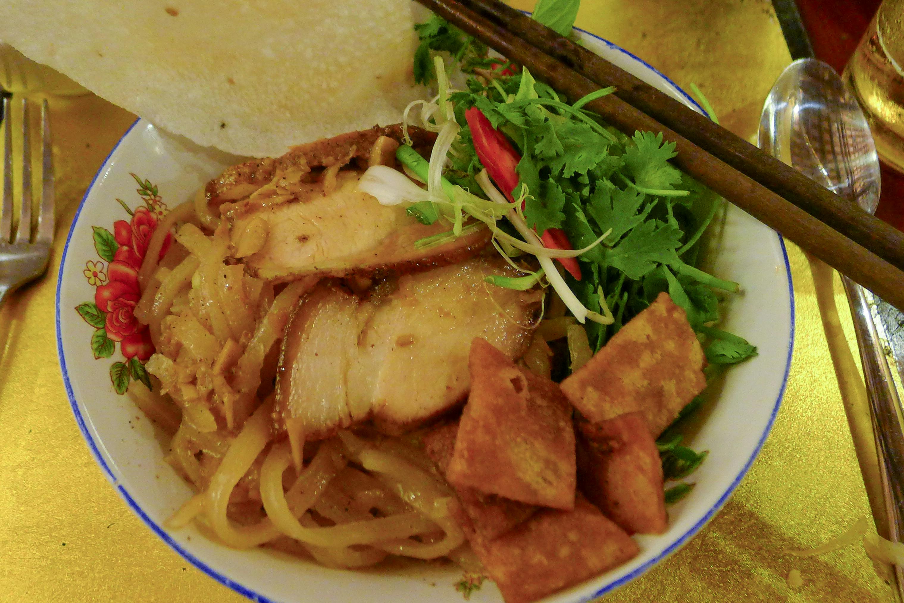 Photo of cao lau noodles in Hoi An, Vietnam