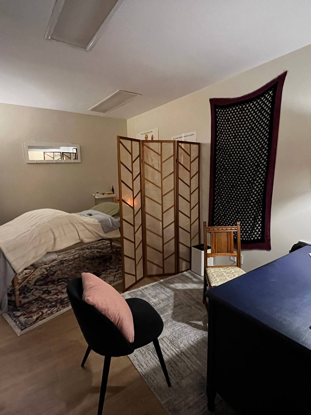a treatment room at Village Acupuncture. It's name is Sevgi which means love in Turkish