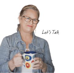 image of kelly pratt holding a coffee cup 