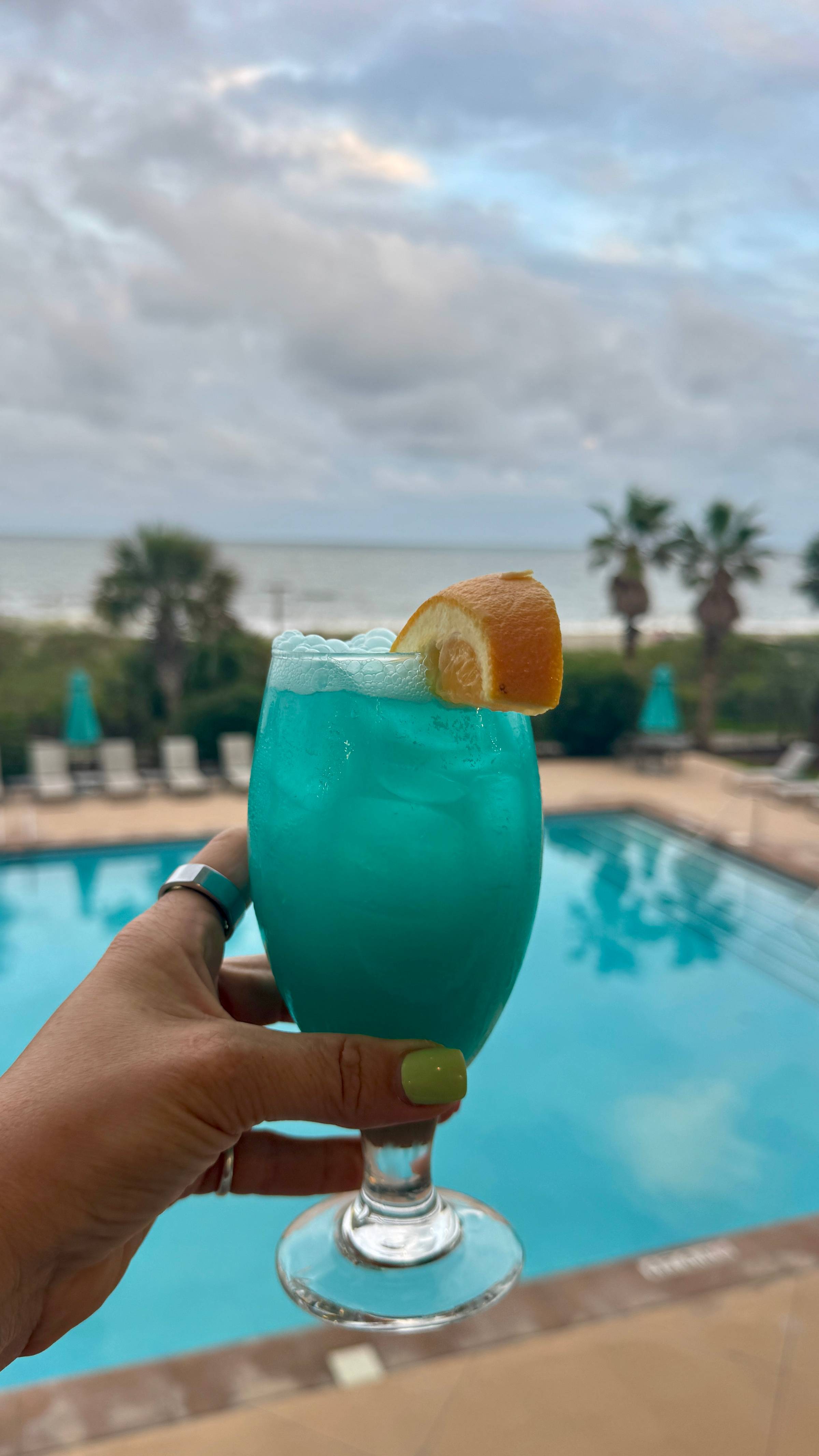 cocktail at ocean blue restaurant at ellie's beach resort in myrtle beach