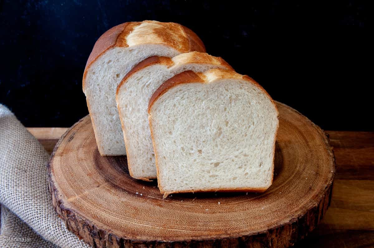 sliced buttermilk bread