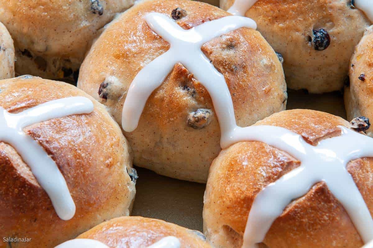 close up of hot cross buns