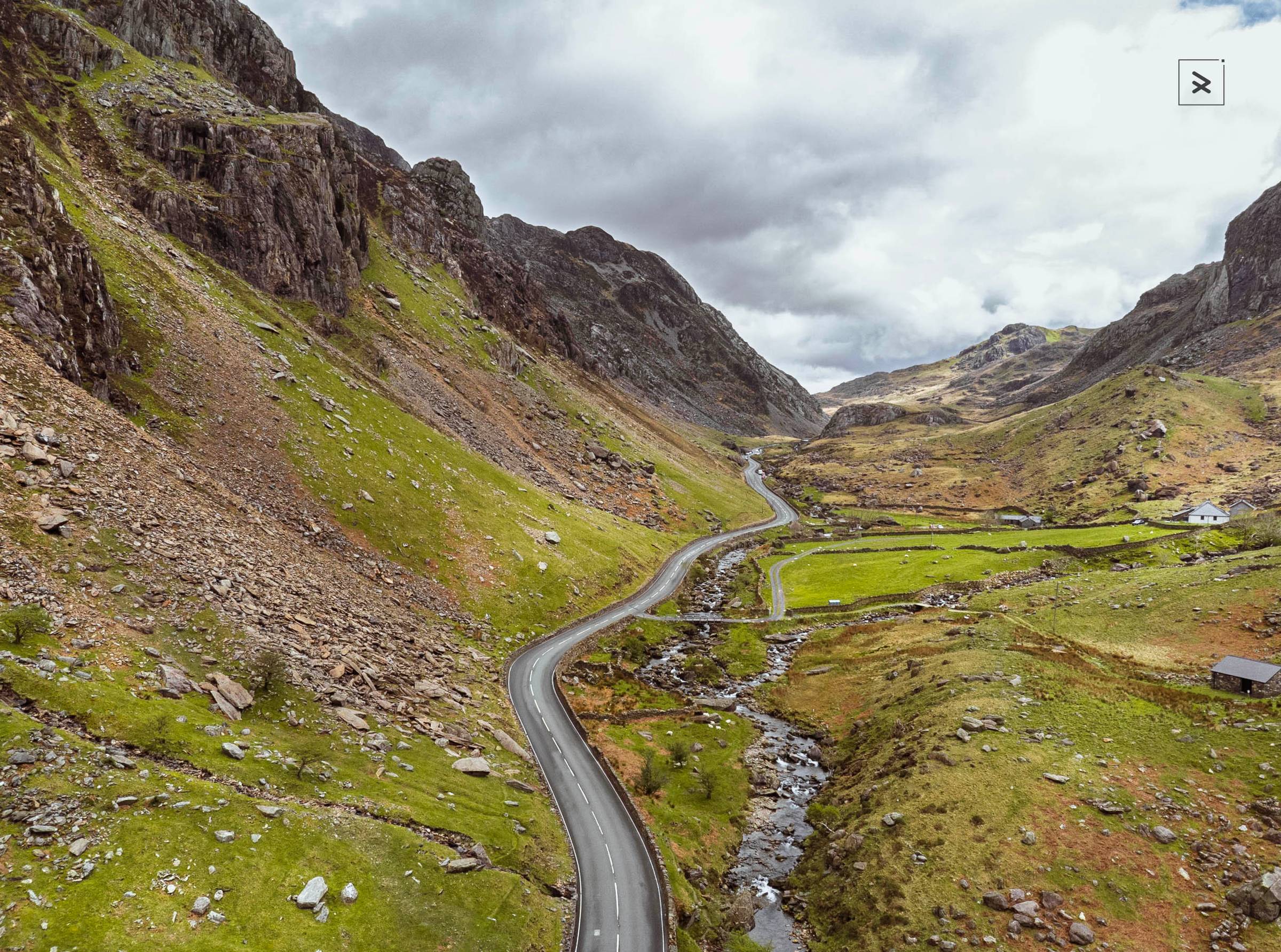 Learn the 7 most common long exposure photography mistakes that ruin shots. Simple fixes to improve your landscape and portrait photography results.