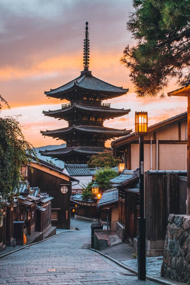 Japan Explorer’s Package : 6 Itineraries + 1 Bonus