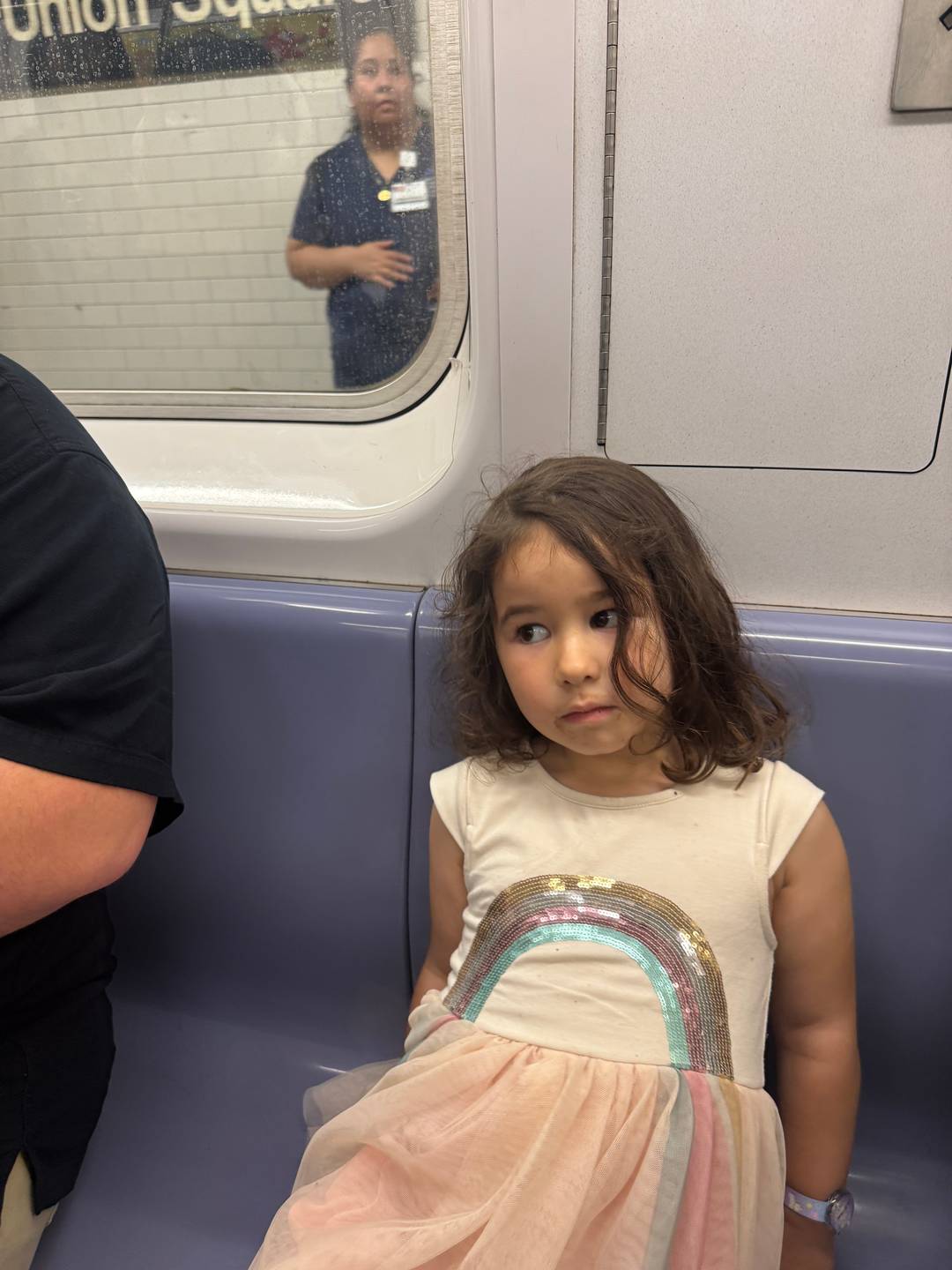 apronsandtutus@whatshouldwebake.com