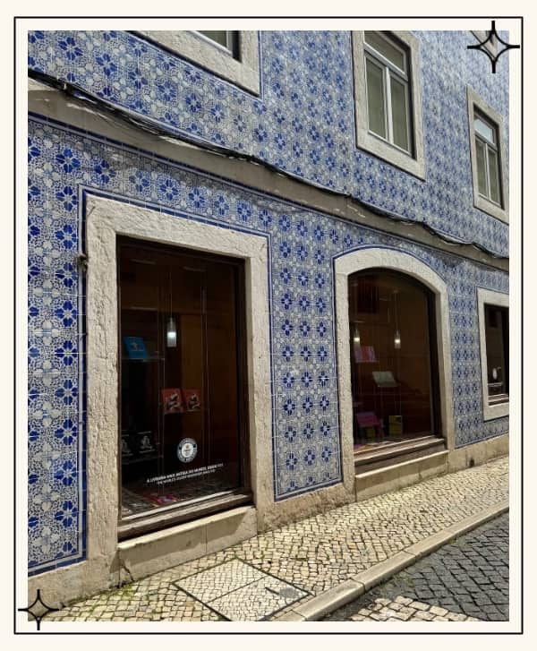 BROWSE LISBON BOOKSTORES