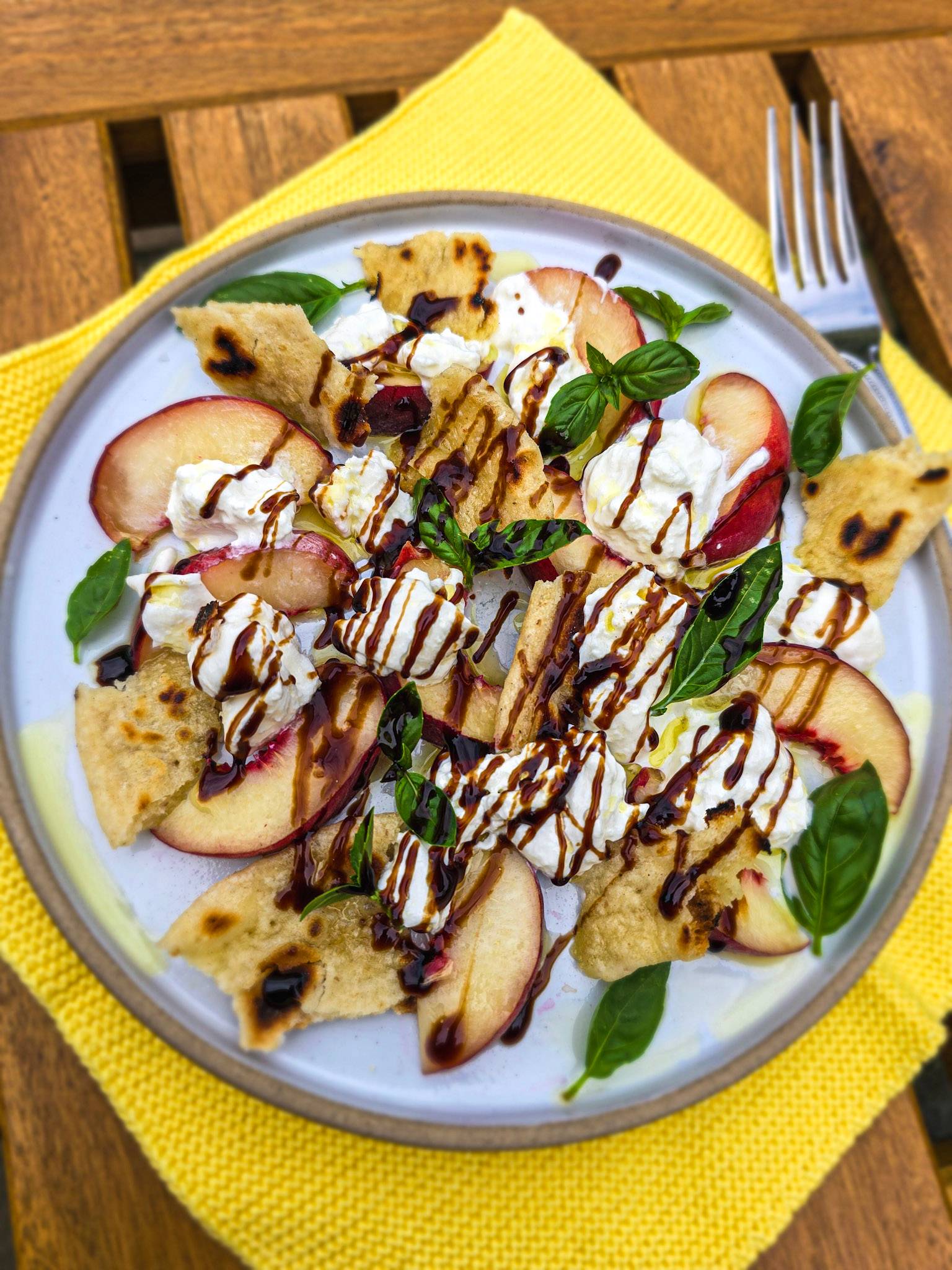 Peach & Burrata Salad with Balsamic Glaze
