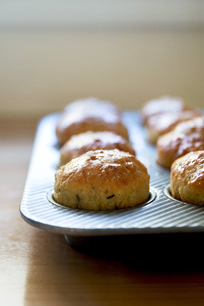 Thyme Dinner Rolls