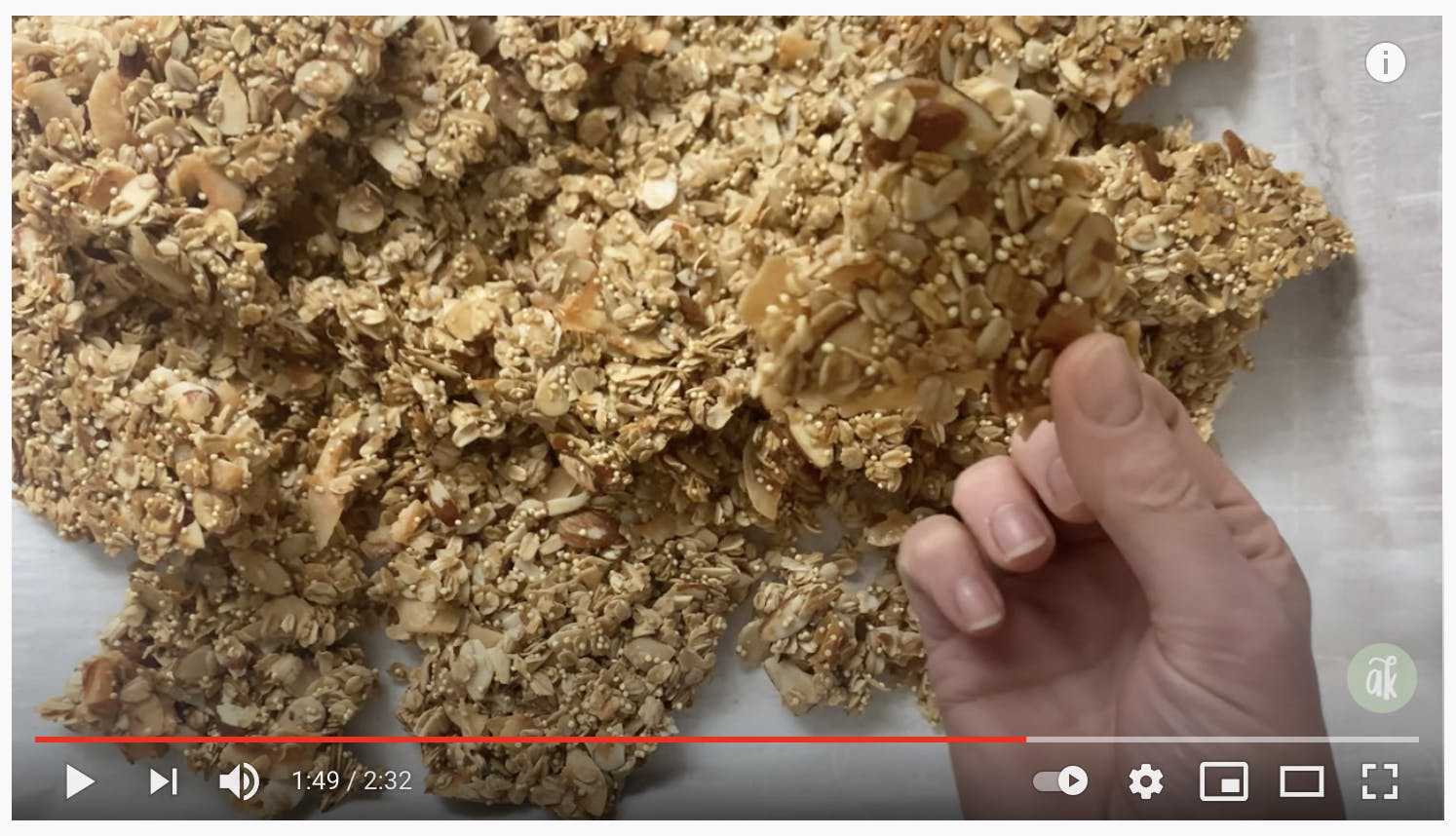 Large-clump granola