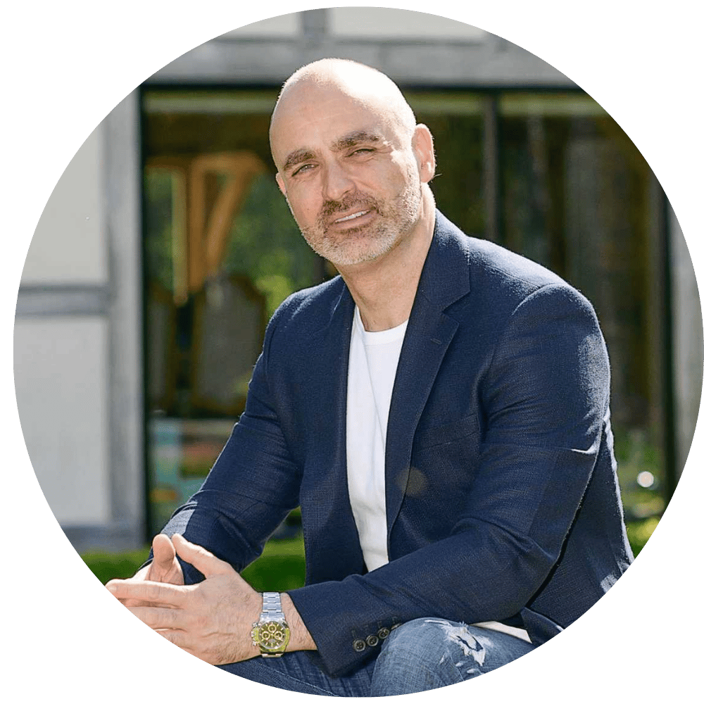 Portrait of Oliver Cookson, founder of Myprotein, contributor to 100CEOs newsletter on why businesses fail.