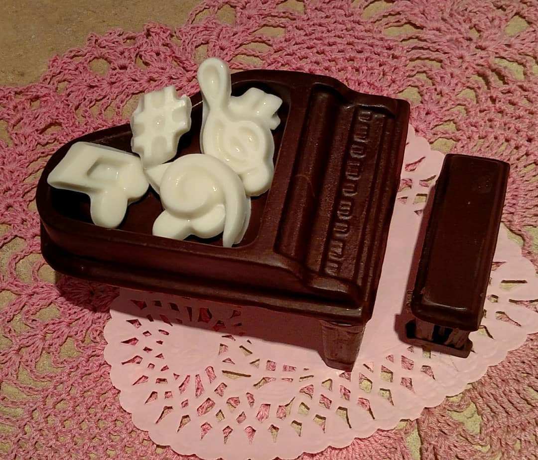 chocolate piano