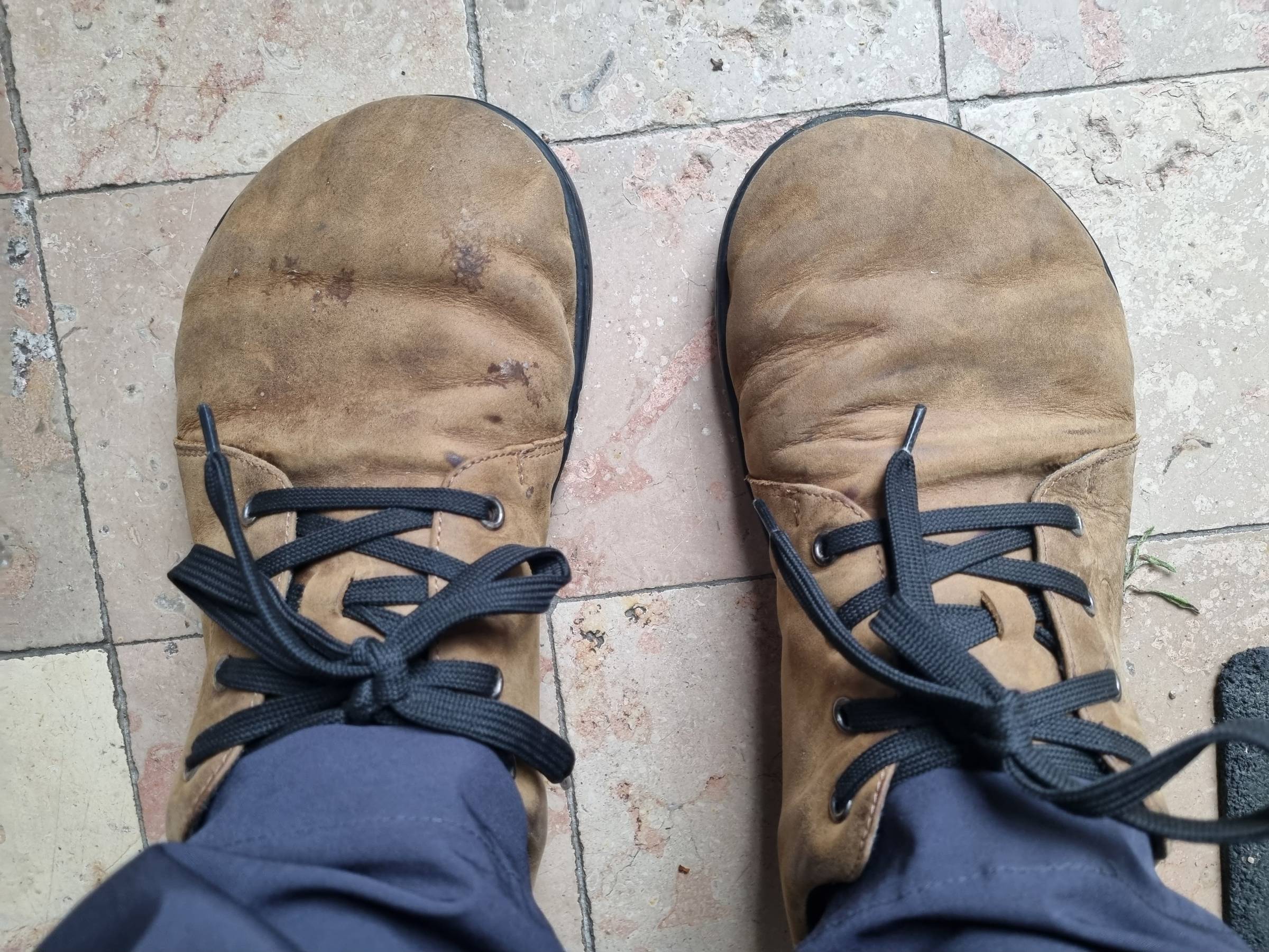 I love barefoot aka clown shoes 