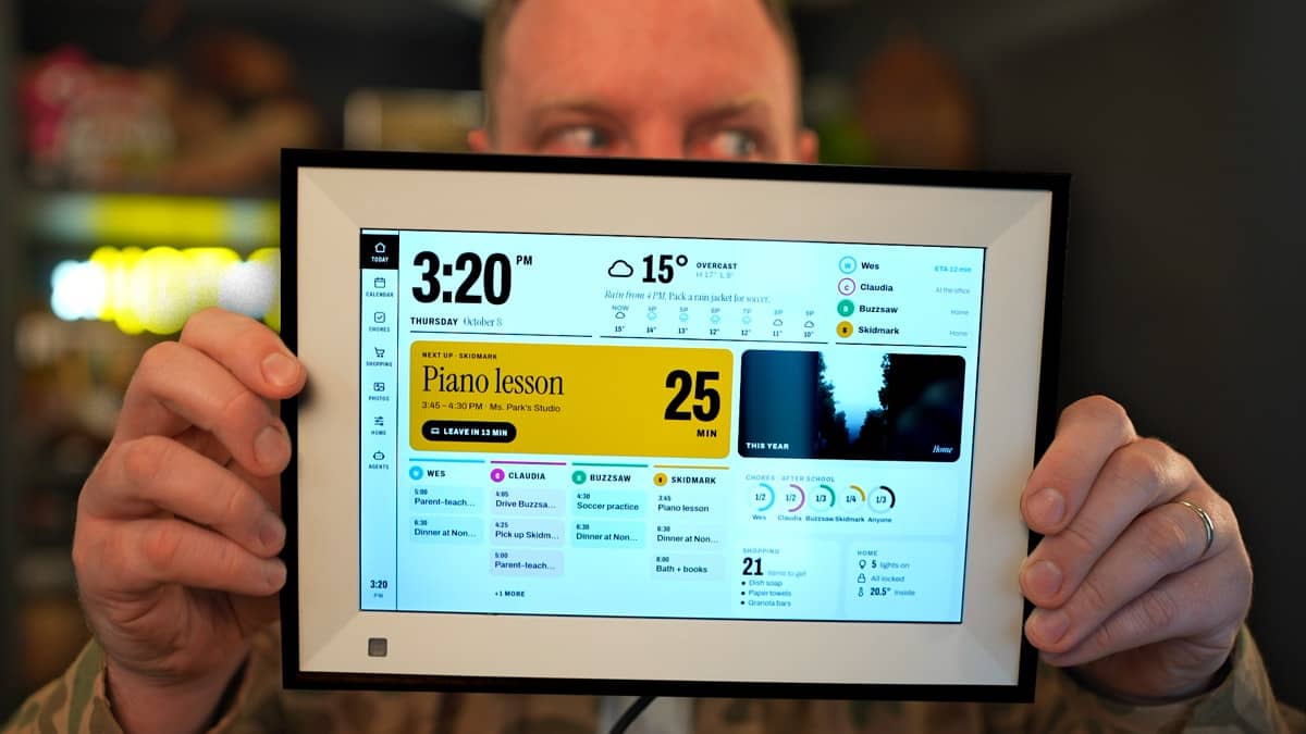 Hacking a picture frame