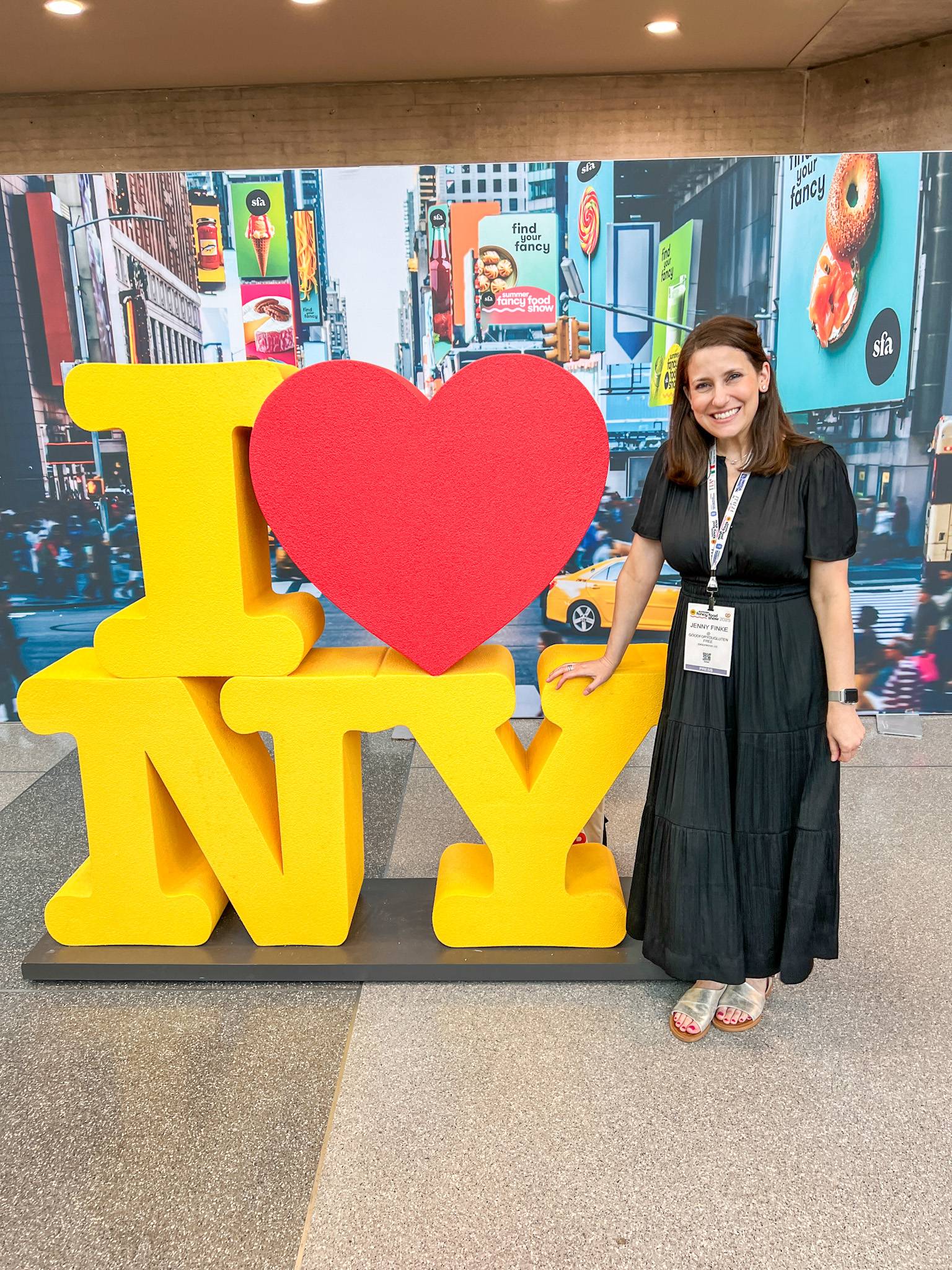 jenny with nyc sign