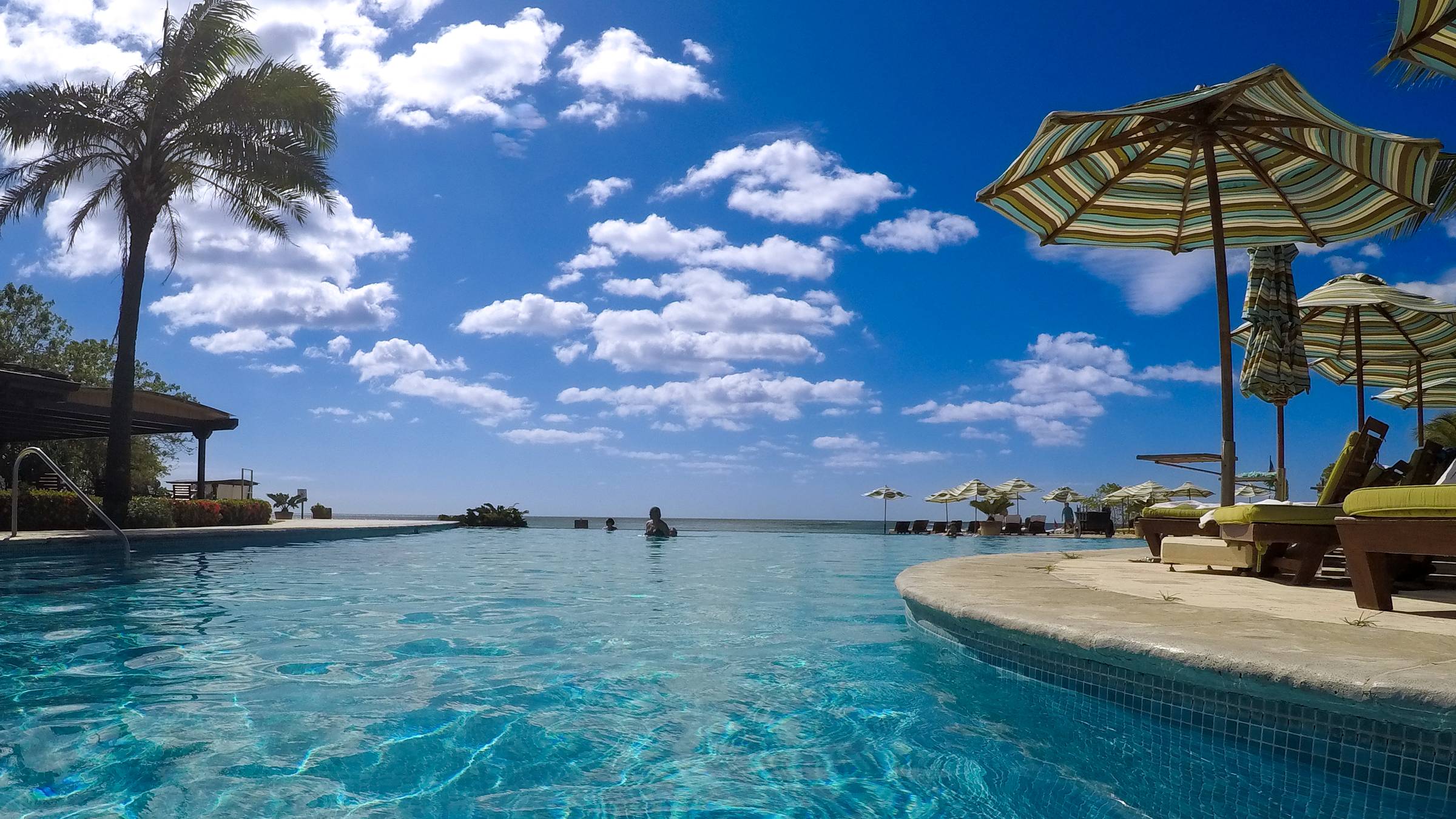 The Oceanfront Infinity Pool at the JW Marriott Guanacaste