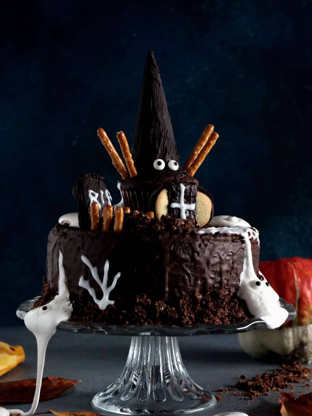 Haunted House Halloween Cake