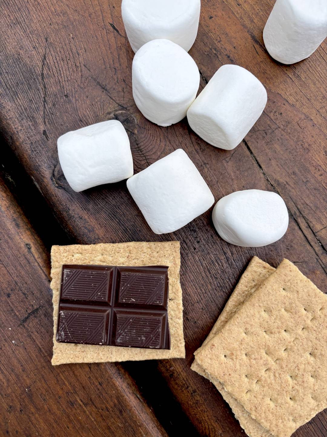 Campfire S’mores (+ indoor version)